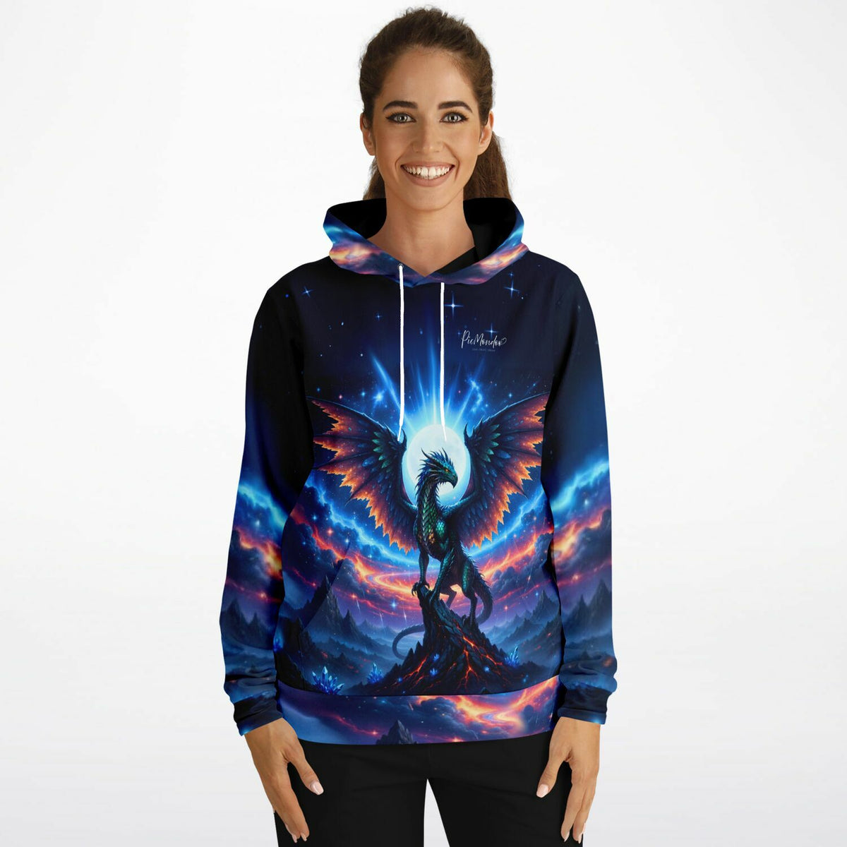 Dreamer Hoodie mit mystischem Drachen-Motiv in leuchtenden Farben, inspiriert von Diamond Painting Kunstwerken.