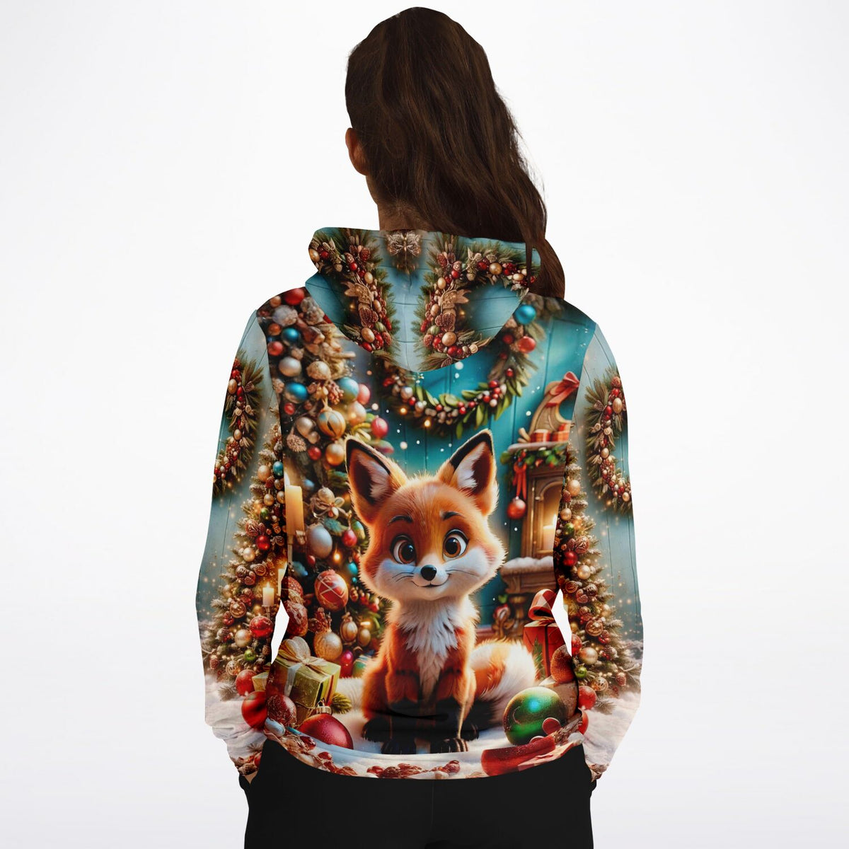 Dreamer Hoodie mit niedlichem Fuchs-Motiv in weihnachtlicher Szenerie, hochwertiger AOP-Druck für Fans von Kreativ-Designs.
