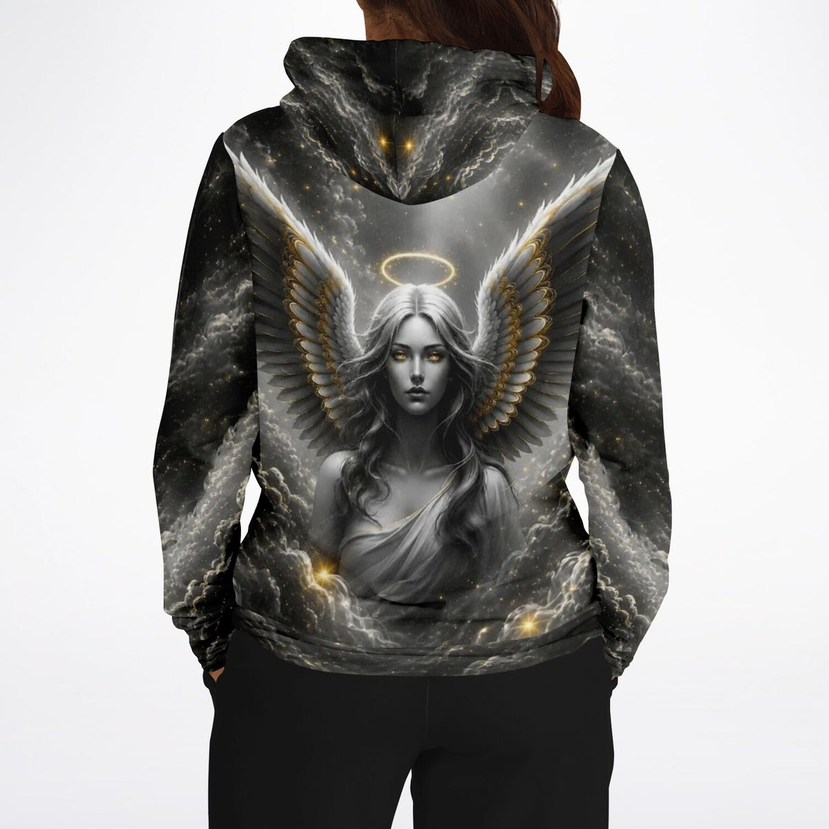 Schwarzer Hoodie mit detailliertem Golden Angel Motiv, inspiriert von ästhetischen Diamond Painting Designs