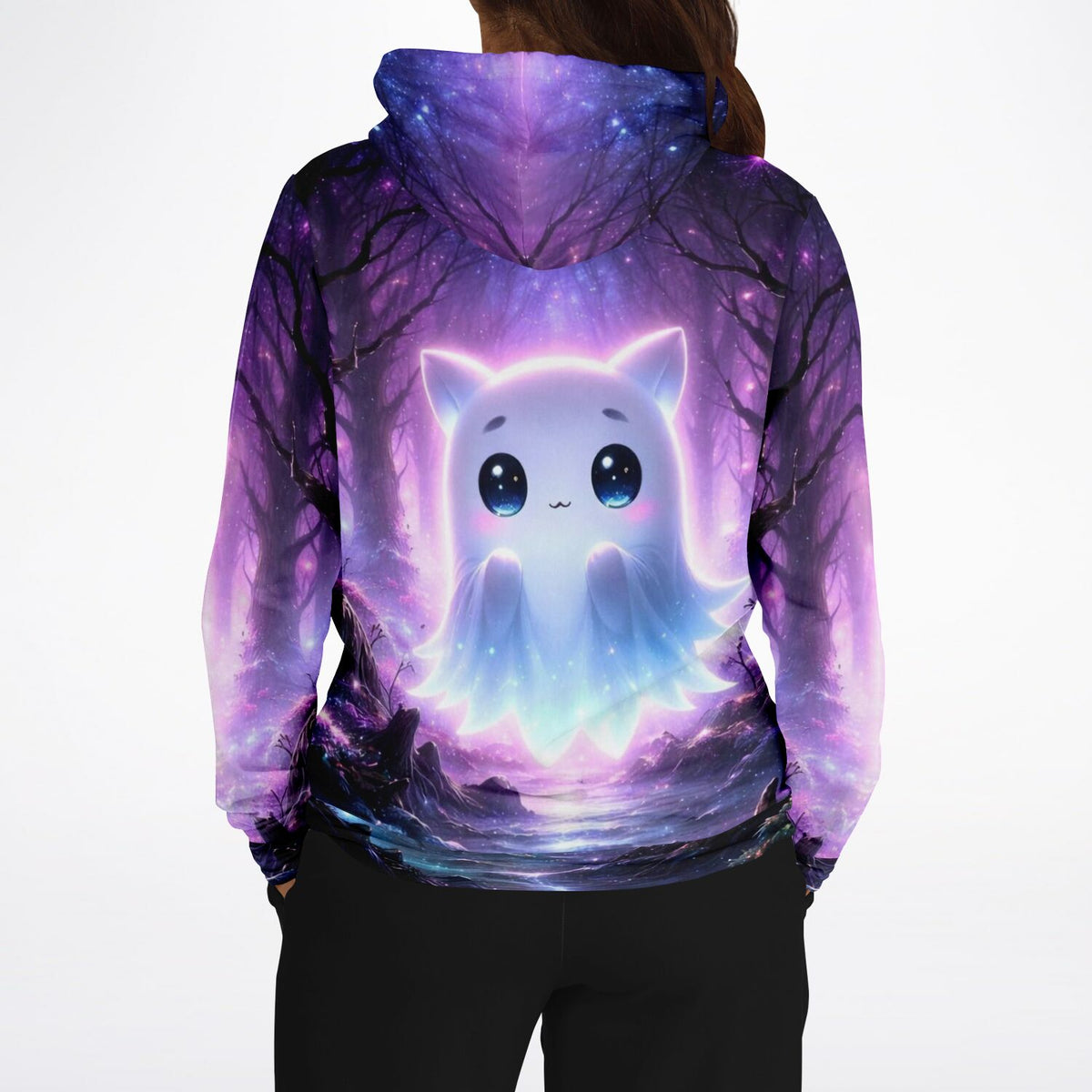 Dreamer Hoodie mit leuchtendem Geist-Motiv im magischen Wald, All-Over-Print Design für DIY- und Kunst-Liebhaber