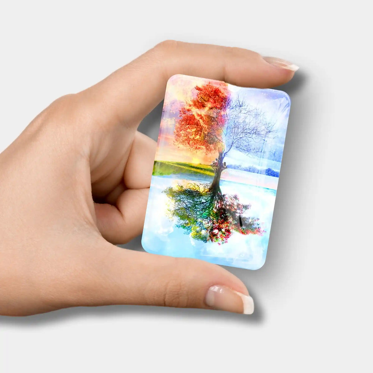 Glas Cover Minder mit Baum der 4 Jahreszeiten Motiv als praktisches Zubehör für Diamond Painting Projekte.