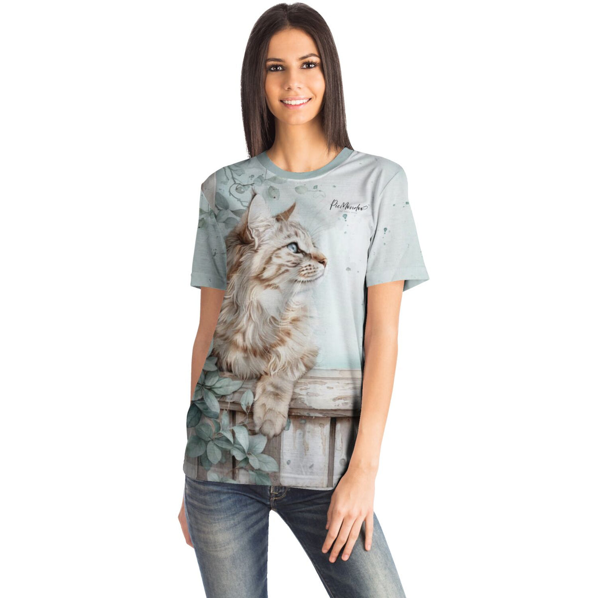 Frau trägt Dreamer T-Shirt mit Kater Casimo Motiv von Susen Pfifferling, ideal für Fans von Malen nach Zahlen und Kunst.