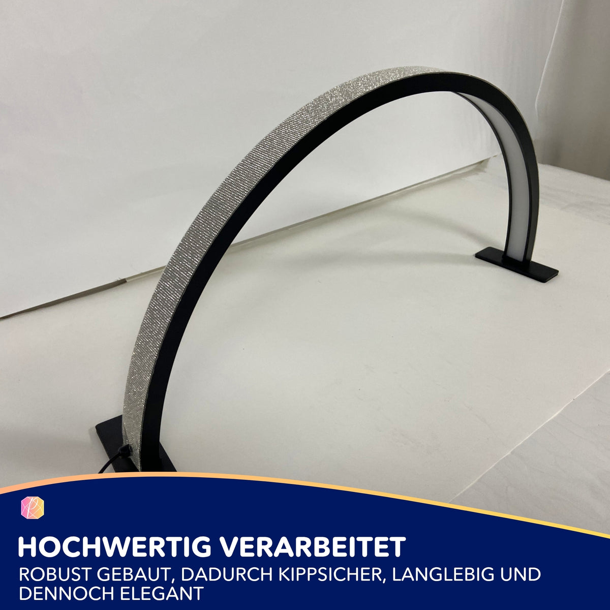 Schwarze LED Bogenlampe mit silbernen Glitzersteinen als ideales Diamond Painting Zubehör für optimale Beleuchtung