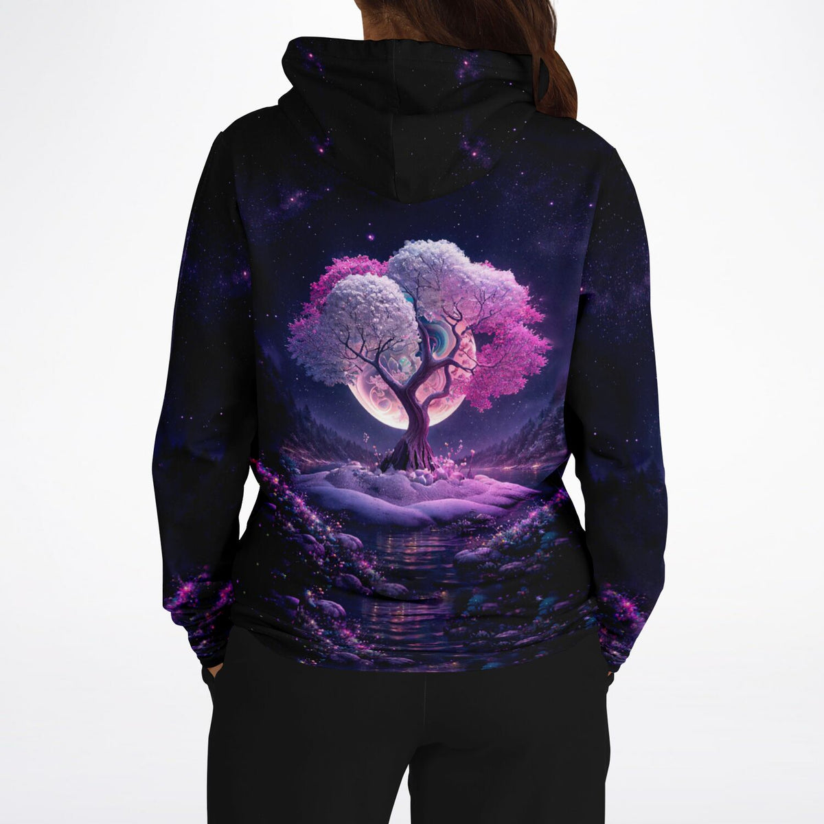 Dreamer Hoodie mit magischem pinken Baum bei Nacht, inspiriert von Diamond Painting Motiven und Malen nach Zahlen Kunst.