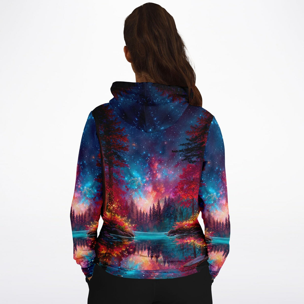 Dreamer Hoodie mit farbenfrohem Galaxy-Motiv, Waldlandschaft und Sternenhimmel im Stil unserer Diamond Painting Sets