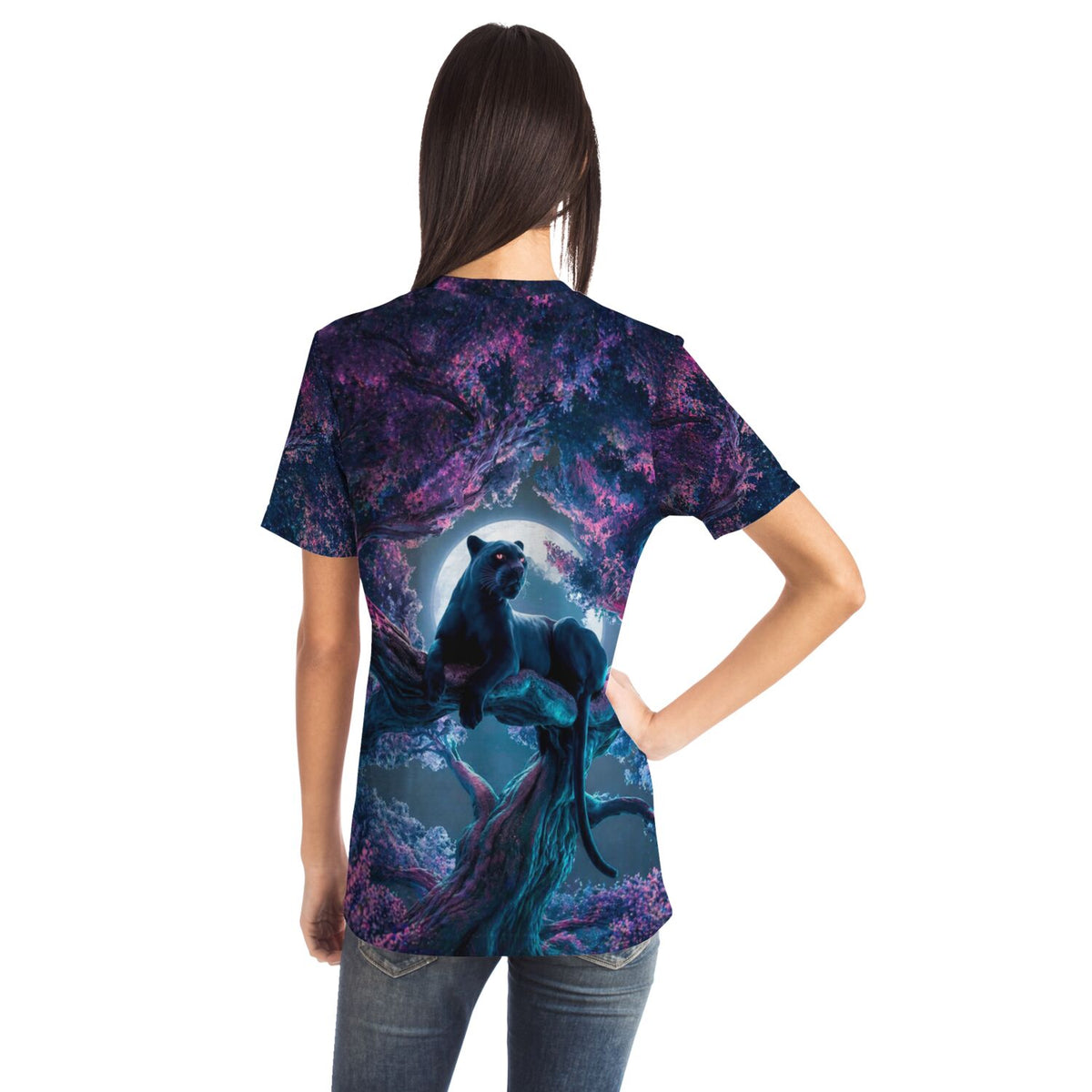 T-Shirt mit Black Panther Motiv in Kirschblütenbaum bei Vollmond, inspiriert von Diamond Painting und Malen nach Zahlen