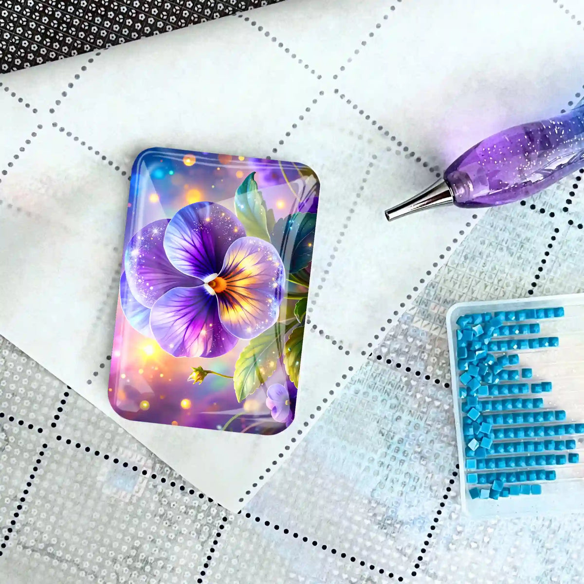 Magischer Cover Minder Sternenveilchen aus Glas als praktisches Zubehör für dein Diamond Painting
