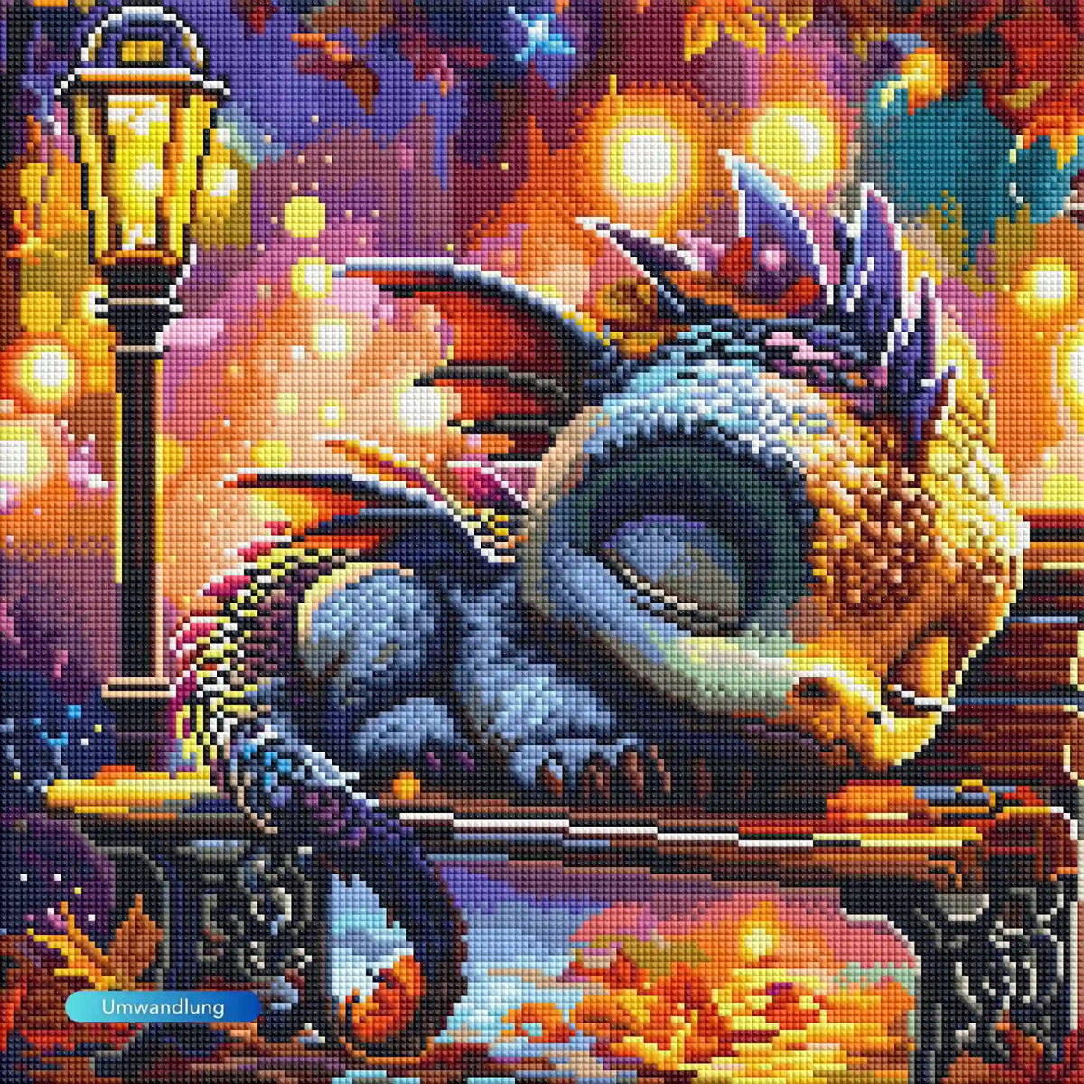 Diamond Painting Set Lumos Schlummer: Süßer Drache schläft im Herbstlicht unter einer Laterne auf einer Parkbank.