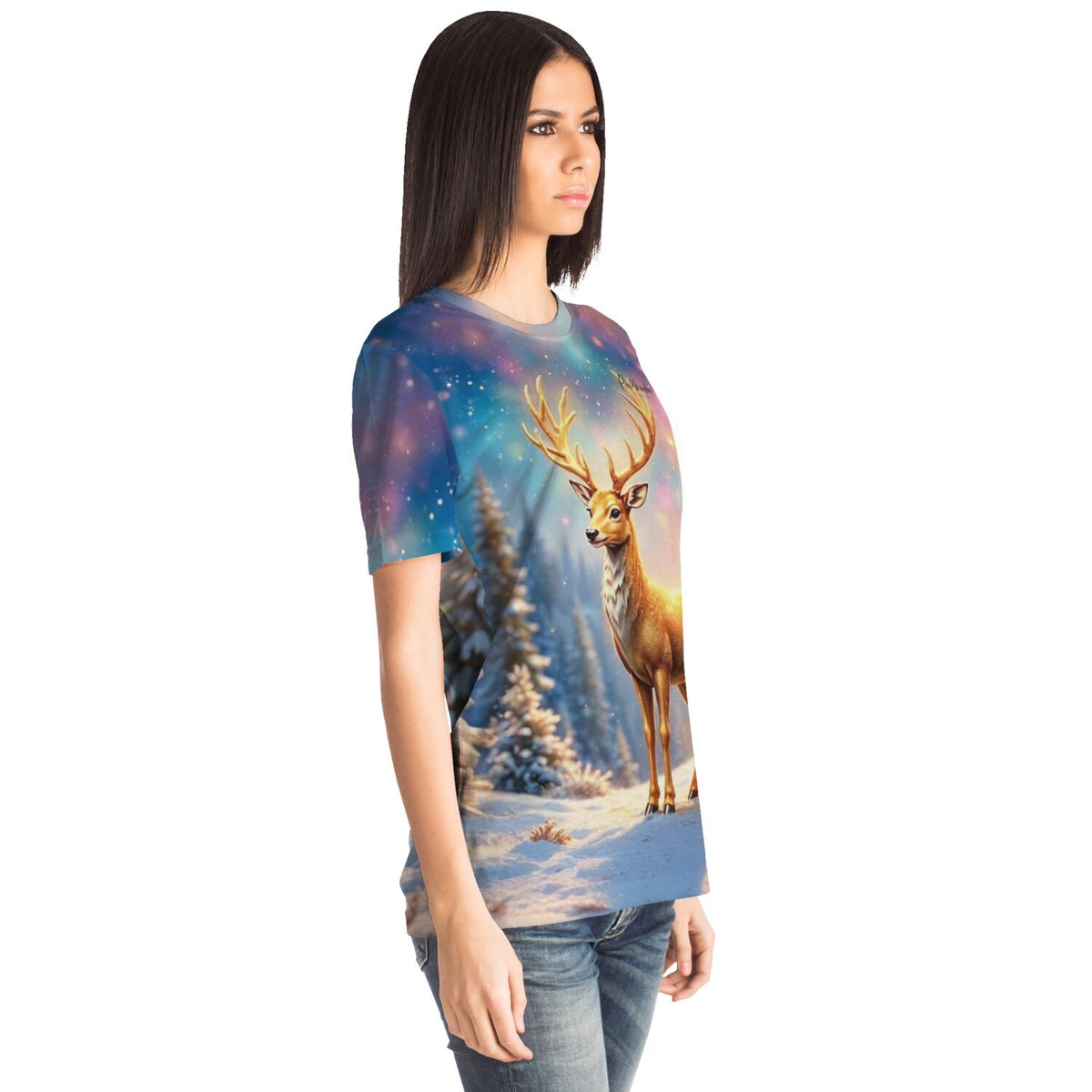 Frau trägt Dreamer T-Shirt mit Golden Hirsch Motiv – passend zu Diamond Painting und Malen nach Zahlen Kunstwerken