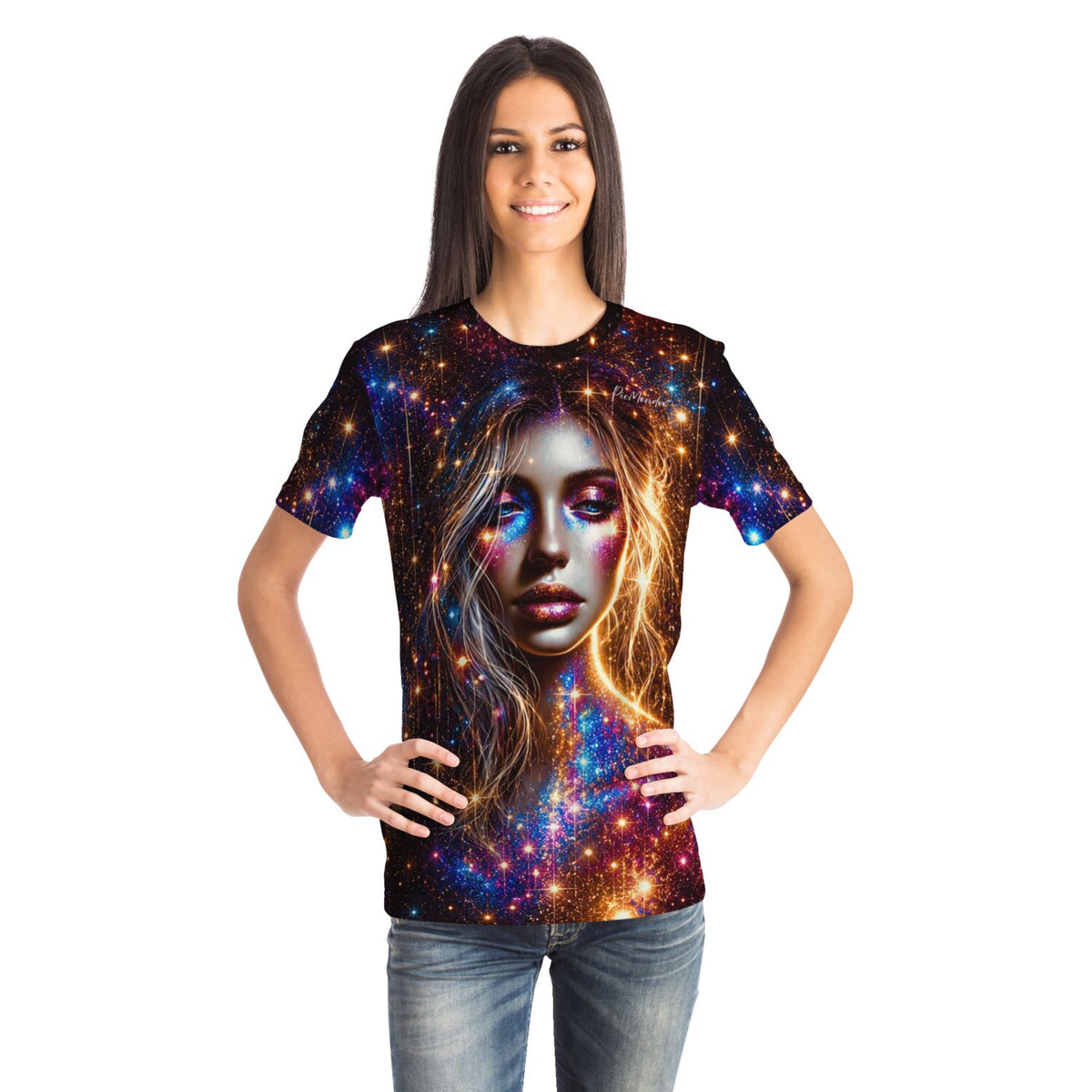 Frau trägt Dreamer T-Shirt Elara mit galaktischem Motiv im Stil von Diamond Painting und Malen nach Zahlen Kunst