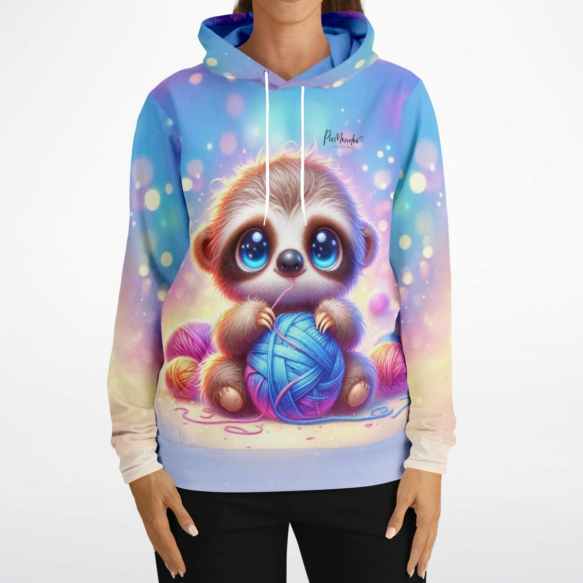 Hoodie mit süßem Faultier-Motiv und Garnknäuel, inspiriert von Diamond Painting Welten im bunten Aquarell-Stil.