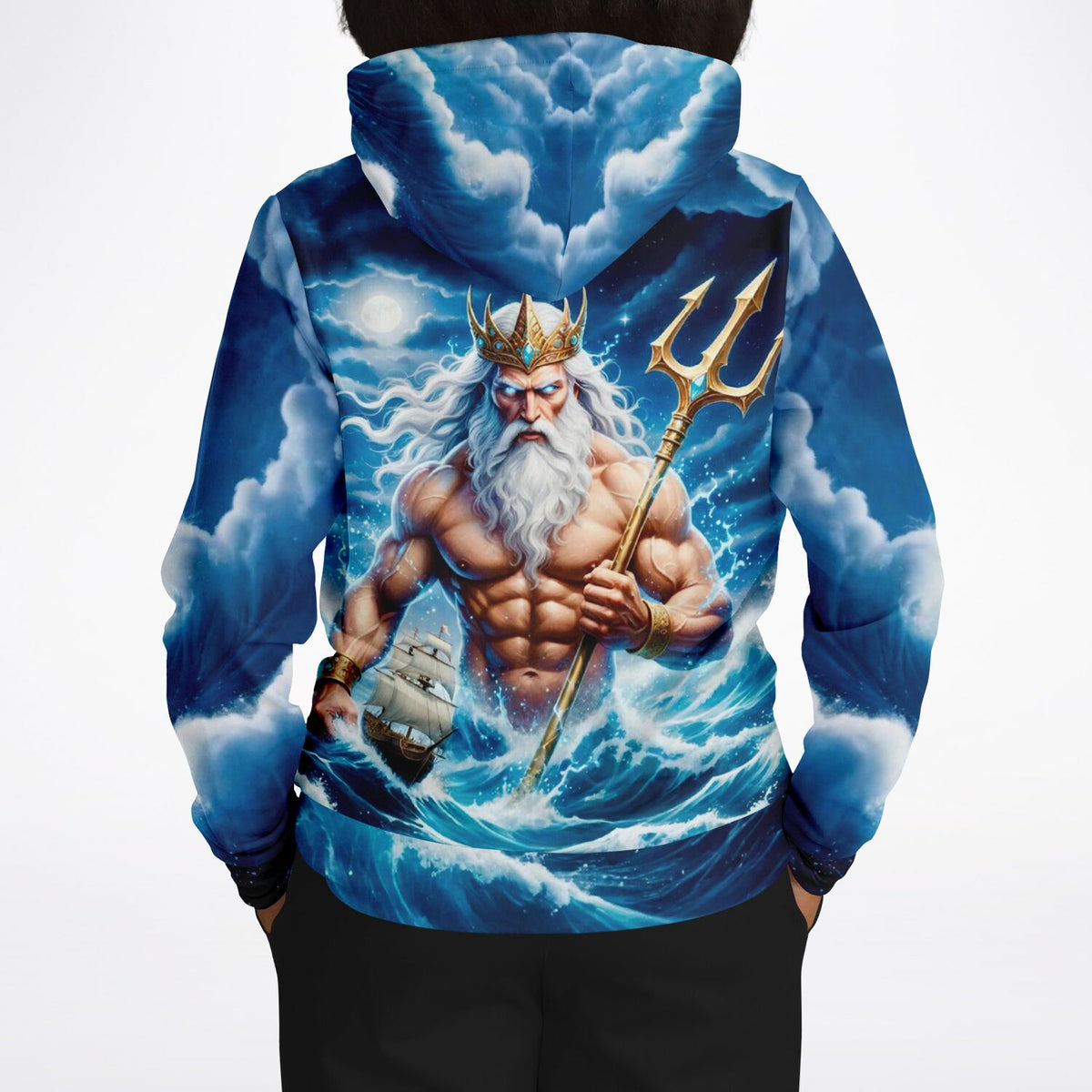Hoodie mit Poseidon-Motiv, Meeresgott mit Dreizack, Sturm und Segelschiff, hochwertiger All-Over-Print für Fans