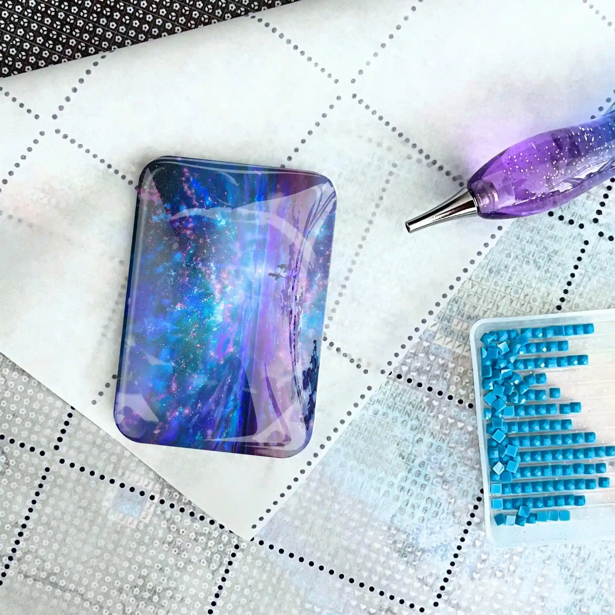 Magischer Cover Minder mit Ozean-Universum-Motiv auf Diamond Painting Leinwand mit Stift und blauen Diamanten