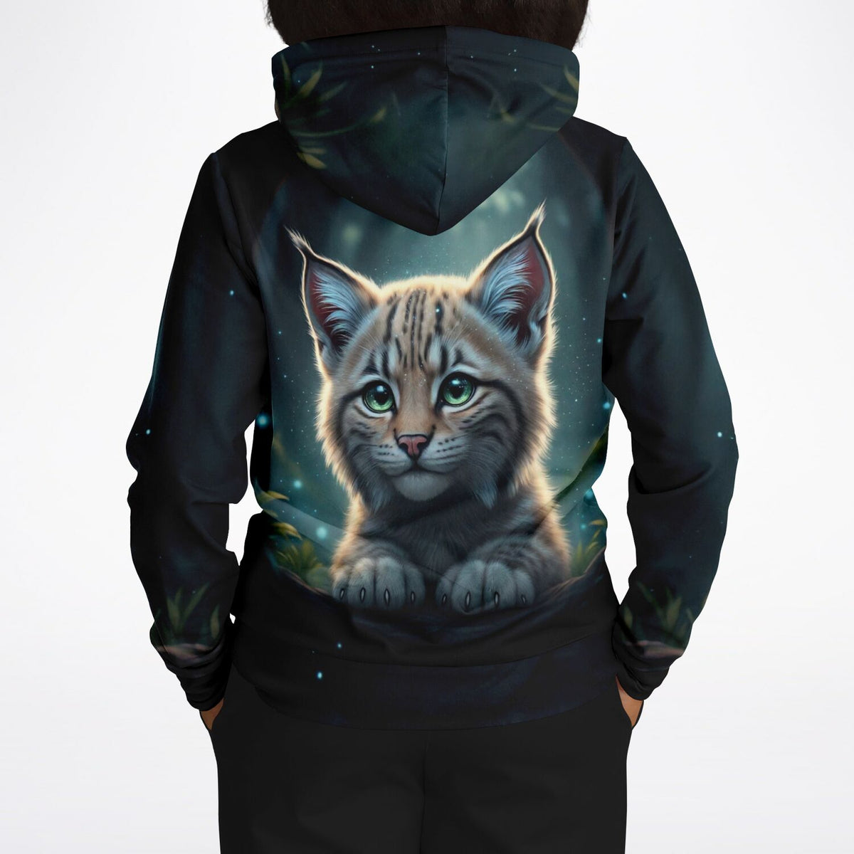 Schwarzer Hoodie mit süßem Luchs-Motiv und mystischem Wald-Design für Fans von Malen nach Zahlen und Diamond Painting