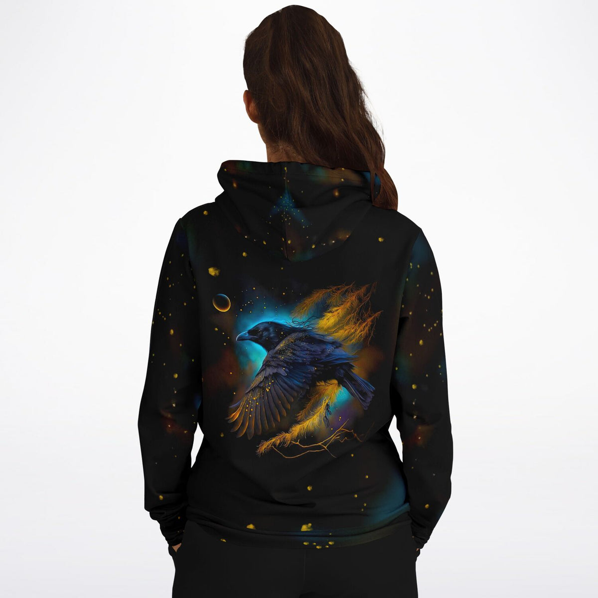 Schwarzer Hoodie mit Hexenrabe Motiv im Galaxy-Design, ideal für Fans von mystischer Kunst und Diamond Painting Stilen.
