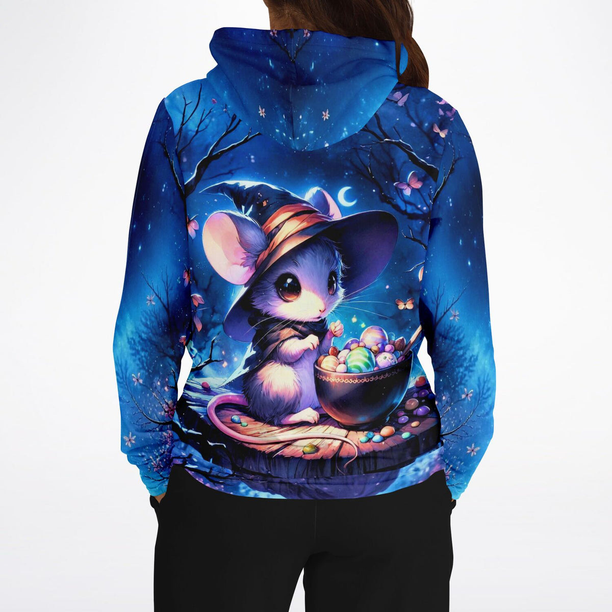 Dreamer Hoodie Mondflausch mit niedlicher Maus als Hexe im Diamond Painting Stil, blaues Nachtmotiv mit magischen Details