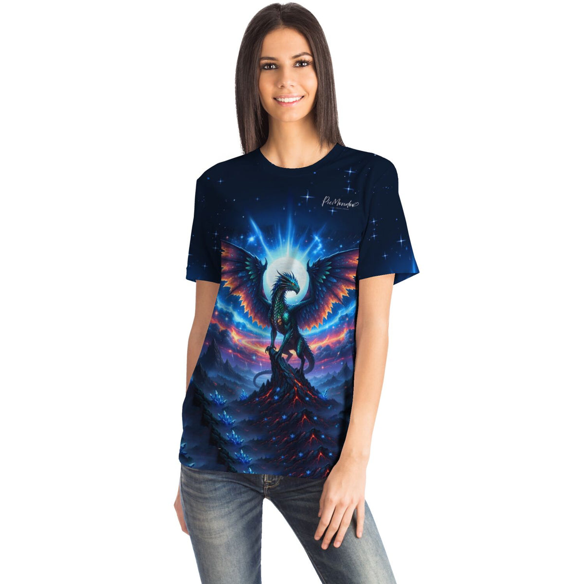 Frau trägt ein limitiertes Aetherion T-Shirt mit mystischem Drachen-Design, passend zu Diamond Painting und Malen nach Zahlen