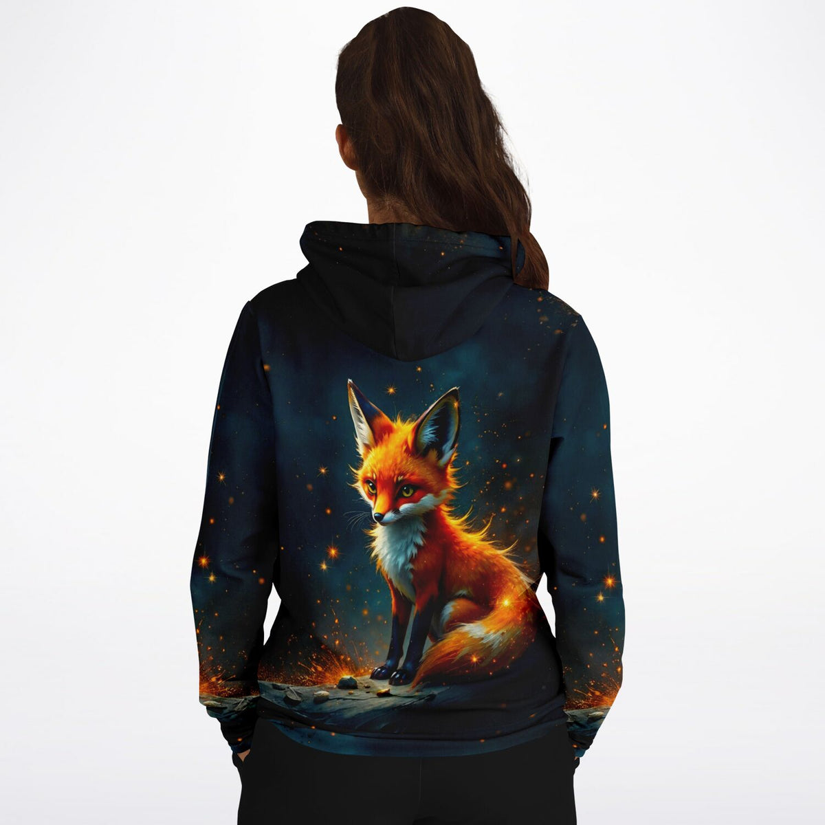 Dreamer Hoodie mit magischem Fuchs-Motiv, das an die Detailtiefe von Diamond Painting und Malen nach Zahlen erinnert