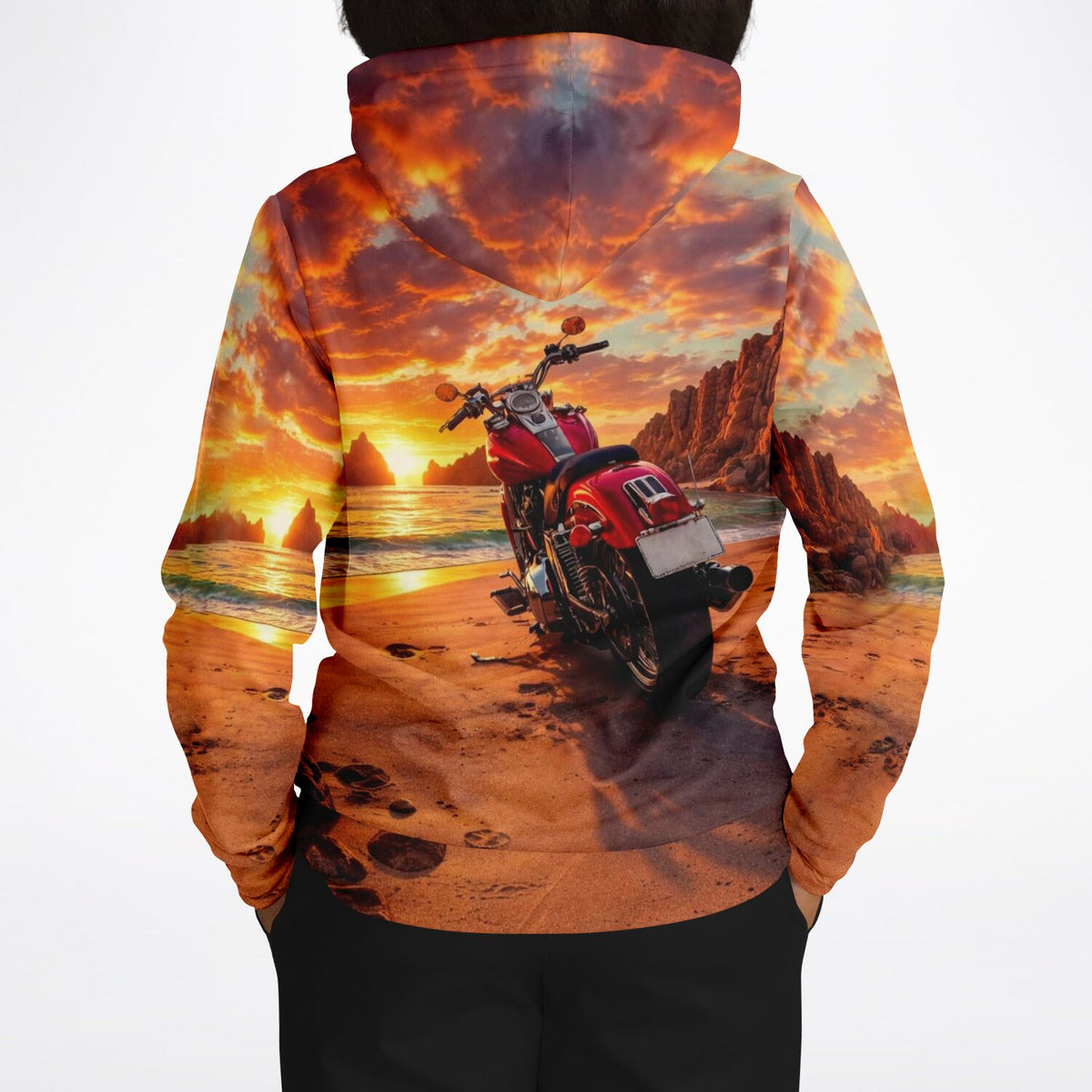 Dreamer Hoodie mit Motorrad-Motiv am Strand bei Sonnenuntergang - Ganzkörper-Druck Design für Biker