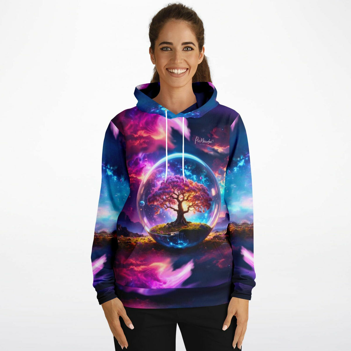{
"alt_text": "Frau trägt limitierten Arbor Eternis Dreamer Hoodie mit abstraktem Baum-im-Lichtkugel-Design und buntem Gala