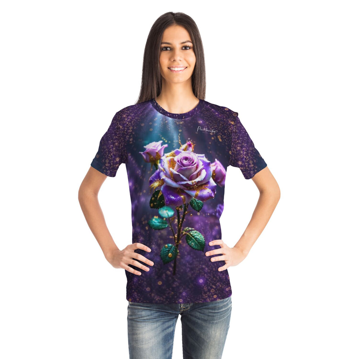 Frau trägt Dreamer T-Shirt mit Amethystrose Design im Diamond Painting Stil und funkelnden Glitzer-Akzenten