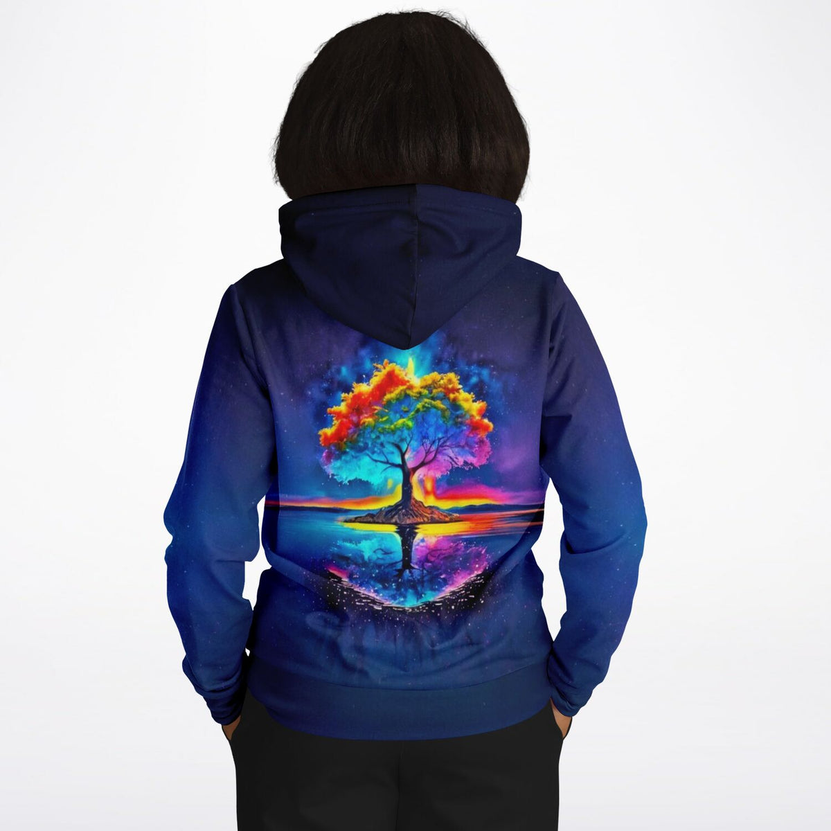 Dreamer Hoodie mit farbenfrohem Rainbow Tree Motiv, inspiriert von Diamond Painting und Malen nach Zahlen Kunst