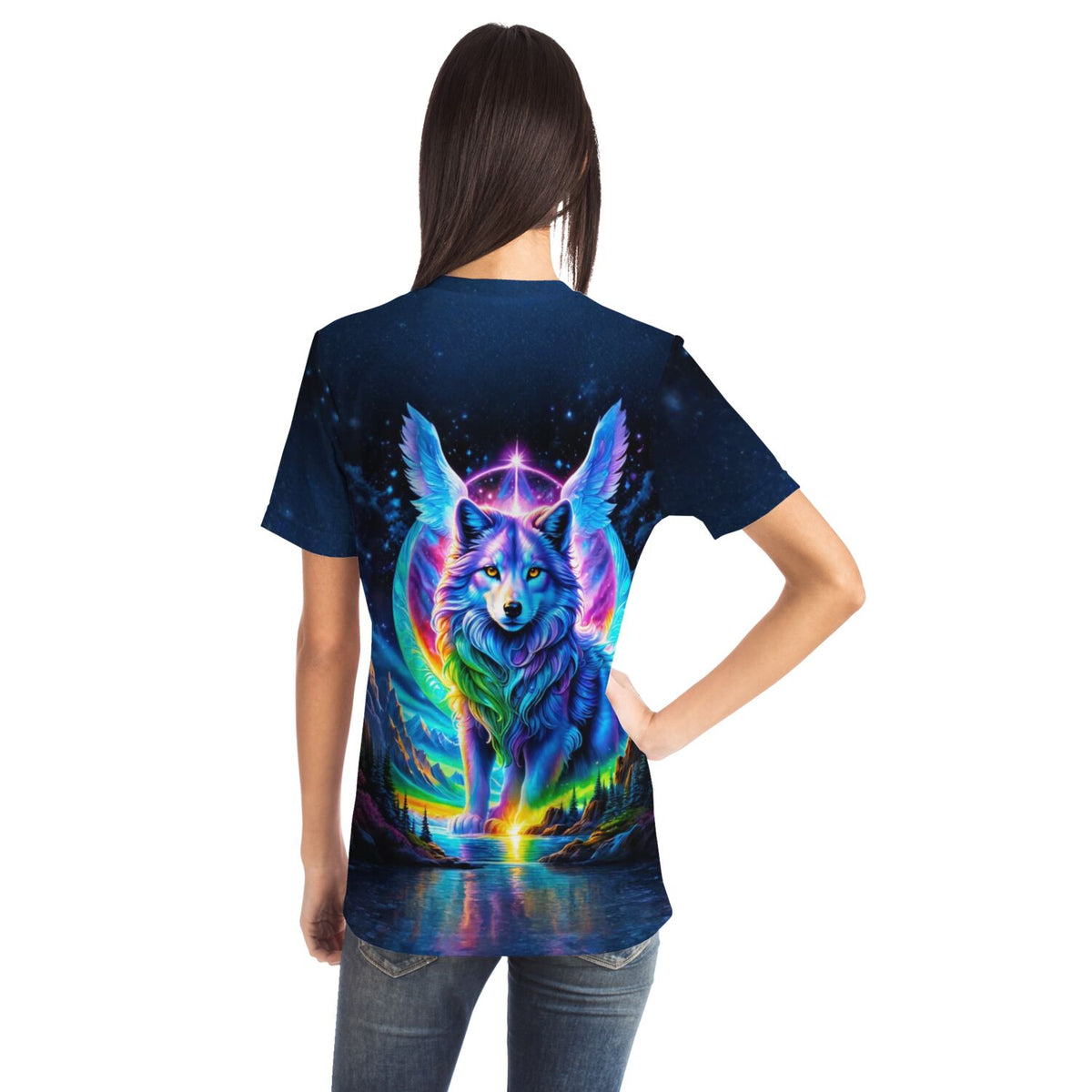 T-Shirt mit buntem Wolf-Motiv und Engelsflügeln im Stil von Diamond Painting, ideal für Fans kreativer Kunstwerke.