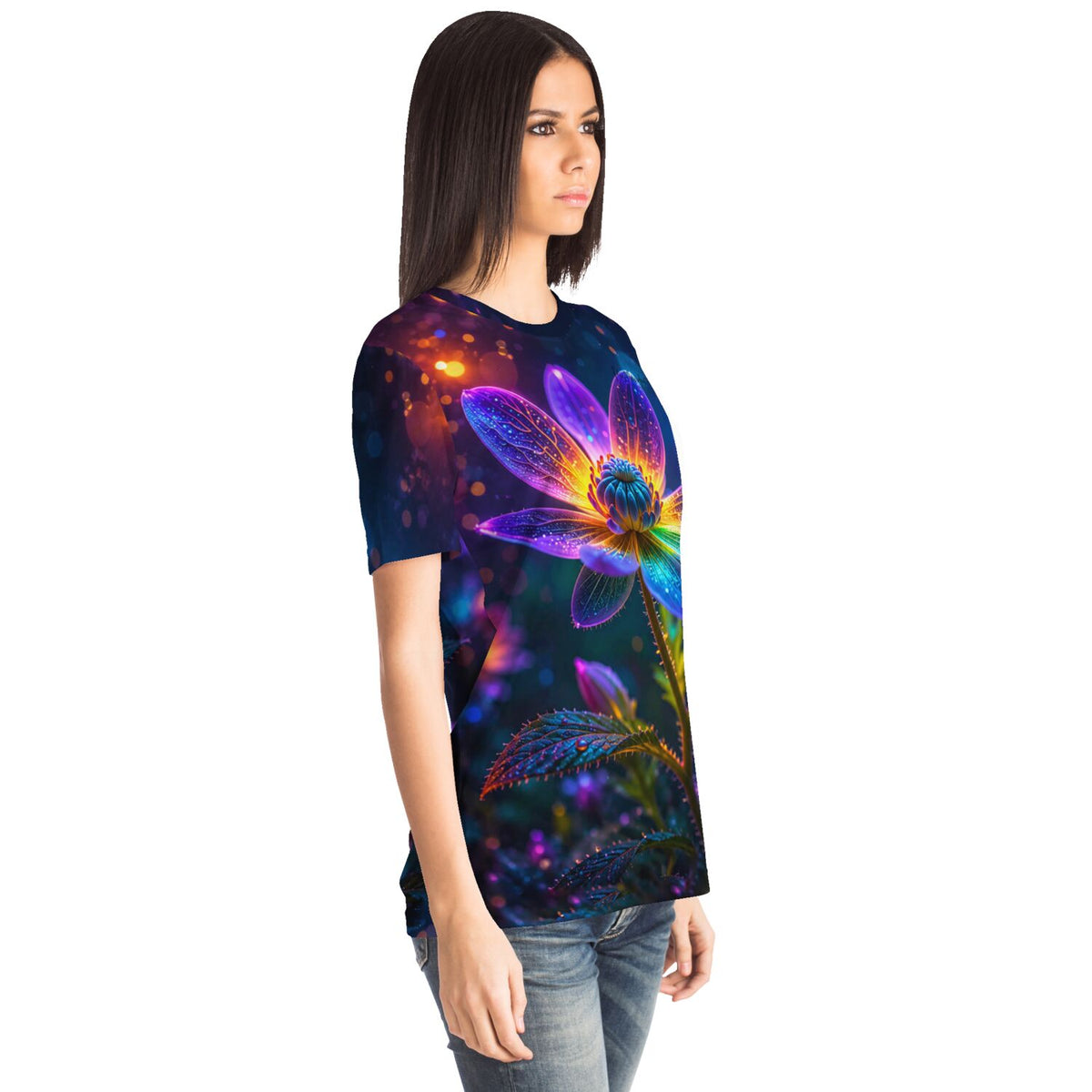 Frau trägt Dreamer T-Shirt mit leuchtendem Blumenmotiv im Stil moderner Malen nach Zahlen und Diamond Painting Designs
