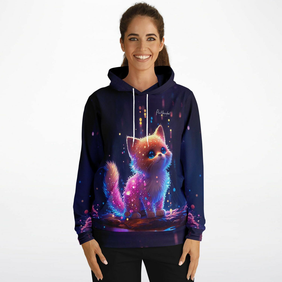 Frau trägt Dreamer Hoodie mit leuchtendem Zuckerkätzchen Motiv im Stil von Diamond Painting und Malen nach Zahlen Kunst