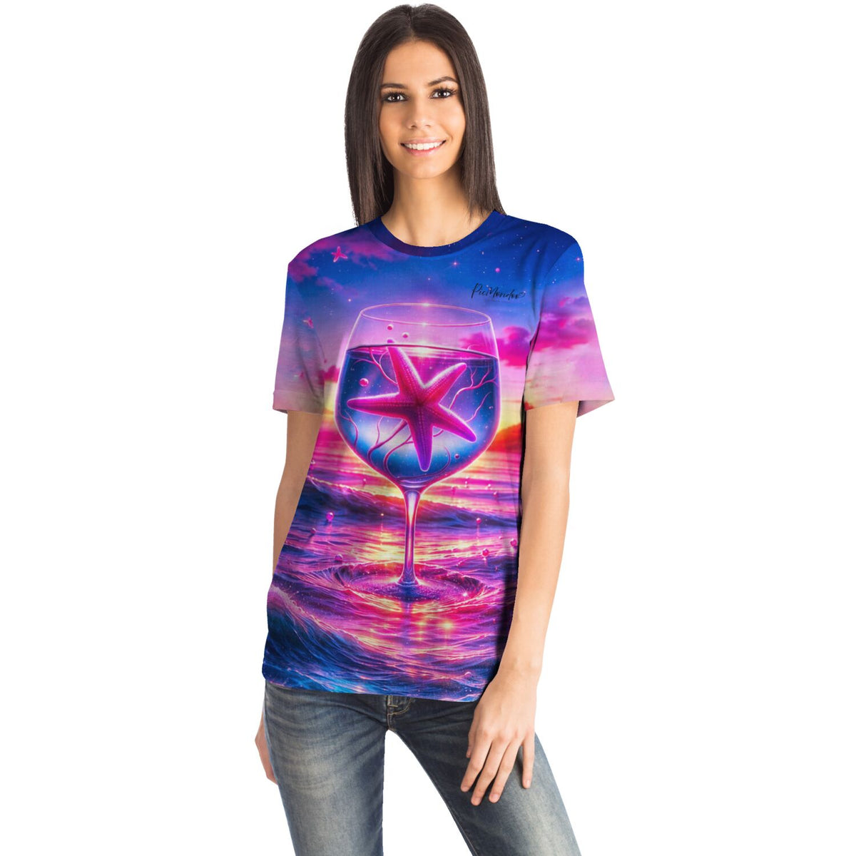 Frau trägt Dreamer T-Shirt Seesternzauber mit buntem Motiv, passend im Stil zu Diamond Painting und Malen nach Zahlen