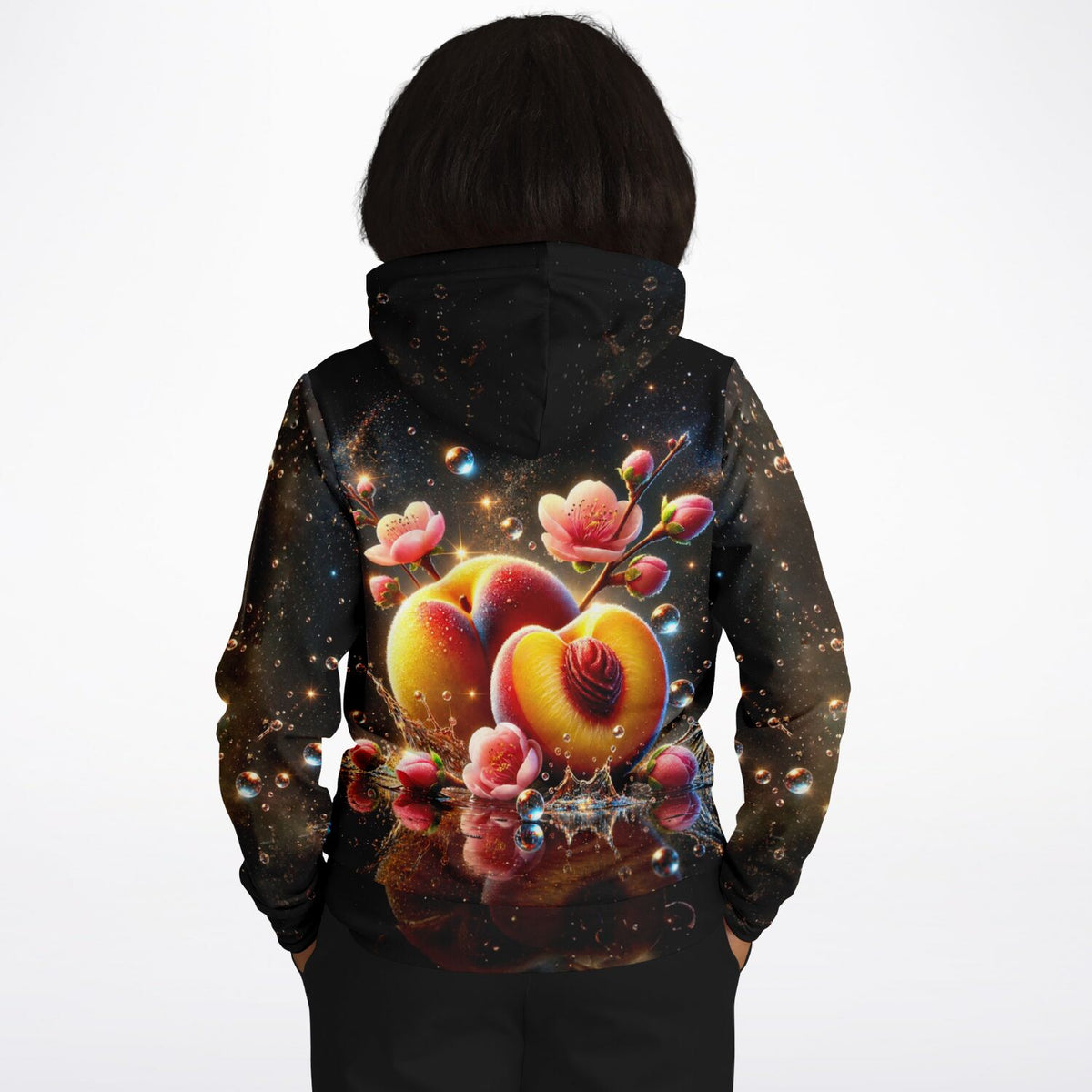 Schwarzer Hoodie mit Dreamer-Print aus Pfirsichen und Kirschblüten, inspiriert von Diamond Painting Kunstmotiven.