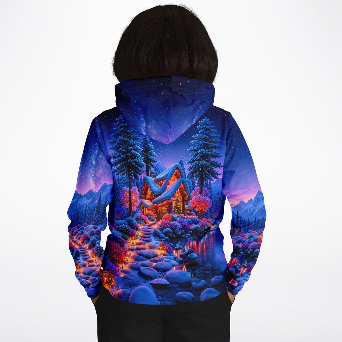 Dreamer Hoodie mit weihnachtlichem Lichterwald-Motiv, inspiriert von stimmungsvollen Diamond Painting Landschaften