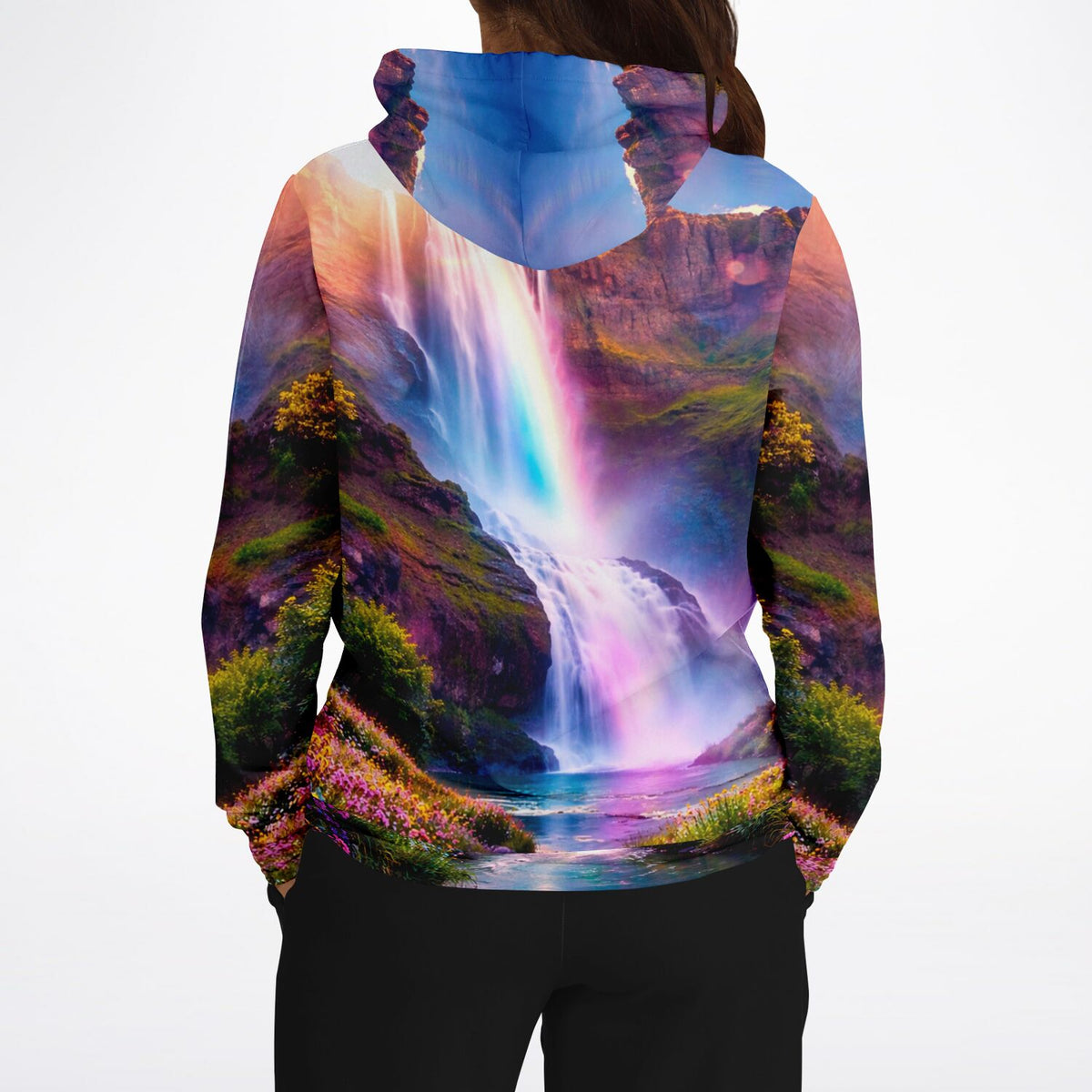 Dreamer Hoodie mit farbenfrohem Wasserfall-Motiv, das an die Detailtiefe von Diamond Painting und Malen nach Zahlen erinnert.