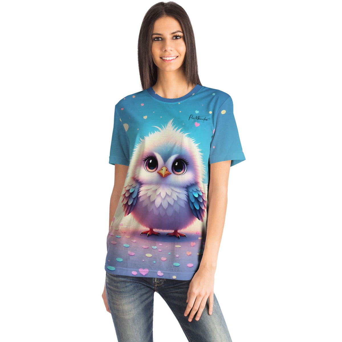 Frau trägt blaues T-Shirt mit süßem Eulen-Motiv im Stil von Diamond Painting und Malen nach Zahlen Designs