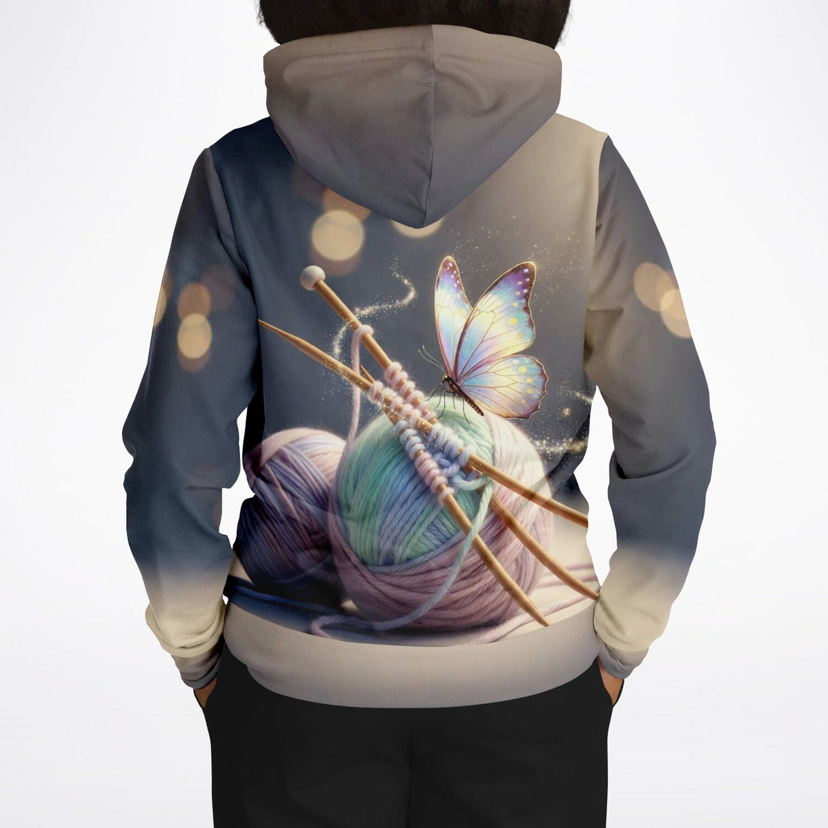 Dreamer Hoodie Wollenträume mit Stricknadeln, Wollknäuel und leuchtendem Schmetterling Motiv