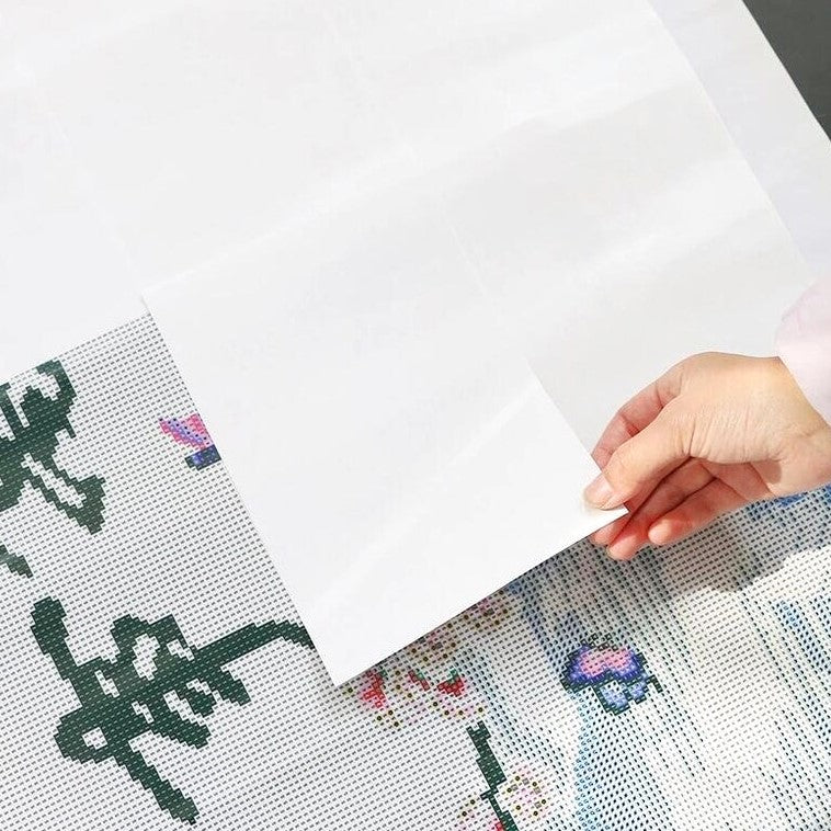 Weißes Diamond Painting Silikonpapier zum Schutz der klebenden Leinwand bei Diamond Painting Sets