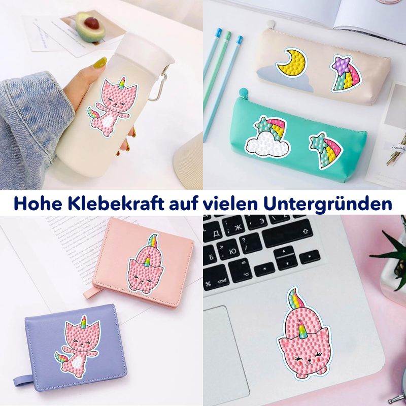 Diamond Painting Sticker Set mit süßen Katzen-Einhörnern, aufgeklebt auf Flaschen, Mäppchen, Geldbörsen und Laptops.