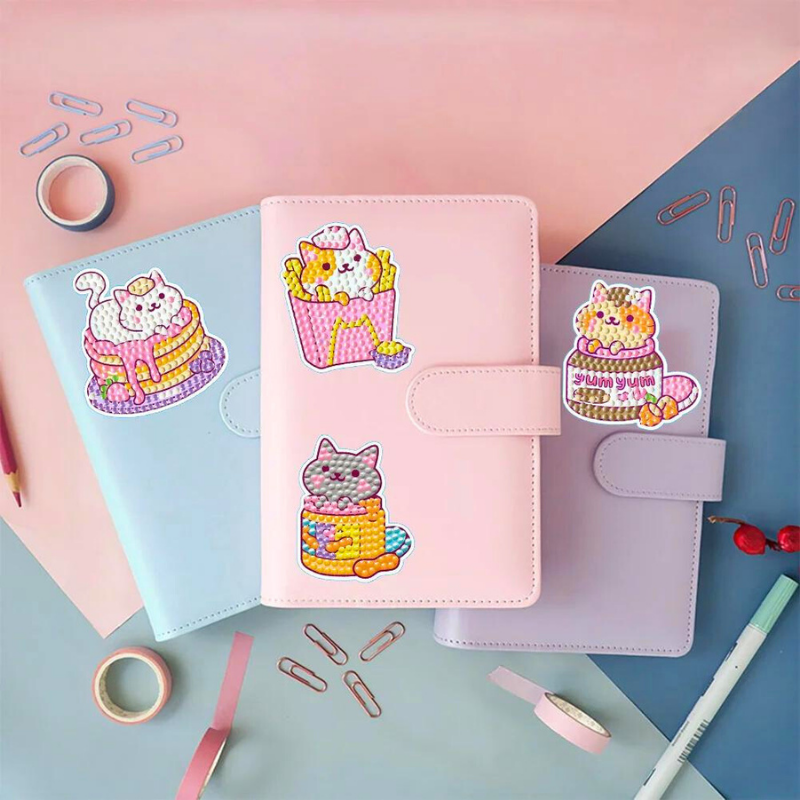 Diamond Painting Sticker Set mit niedlichen, hungrigen Katzenmotiven zum Basteln auf Notizbüchern