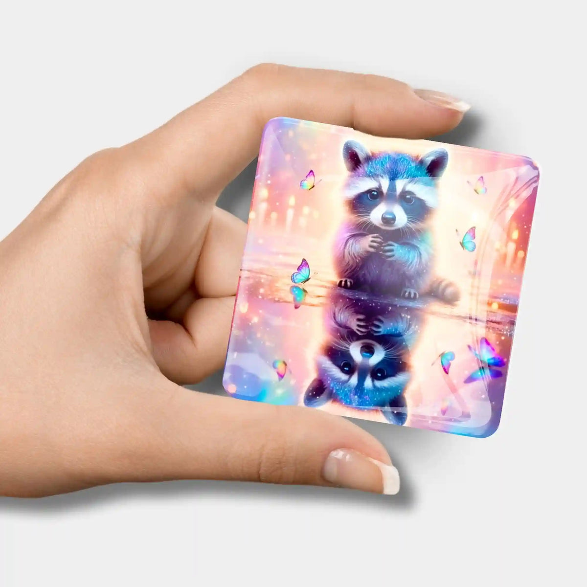 Magischer Glas-Cover Minder mit Waschbär Bubby Motiv zur Fixierung der Diamond Painting Folie für kreative Bastelprojekte