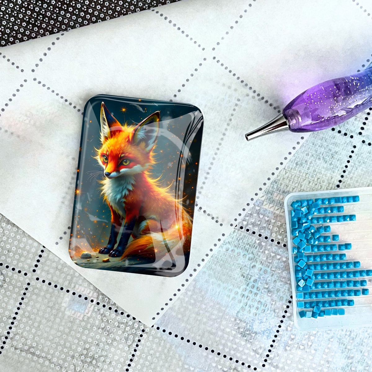 Fuchs Cover Minder aus Glas als magnetischer Halter für Diamond Painting Leinwände mit Glitzersteinchen und Stift