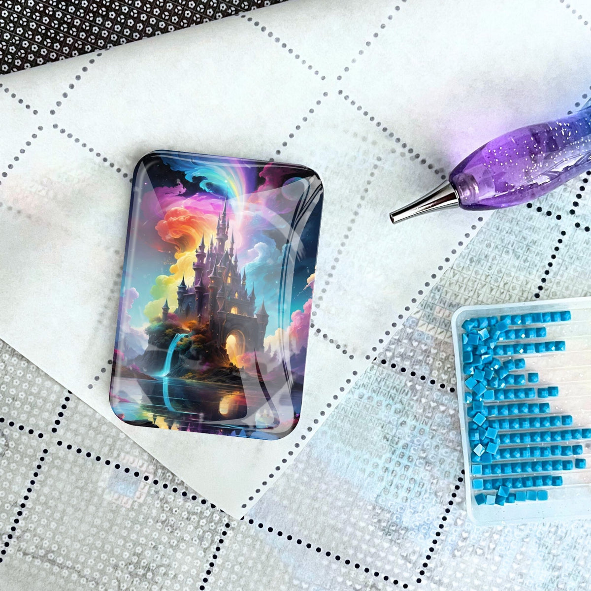 Magischer Cover Minder mit Zauberschloss Motiv als praktisches Zubehör für dein nächstes Diamond Painting Projekt