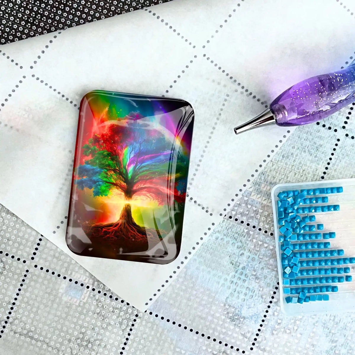 Magnetischer Cover Minder Lebensbaum auf Diamond Painting Leinwand mit Glitzersteinen und Applikator-Stift