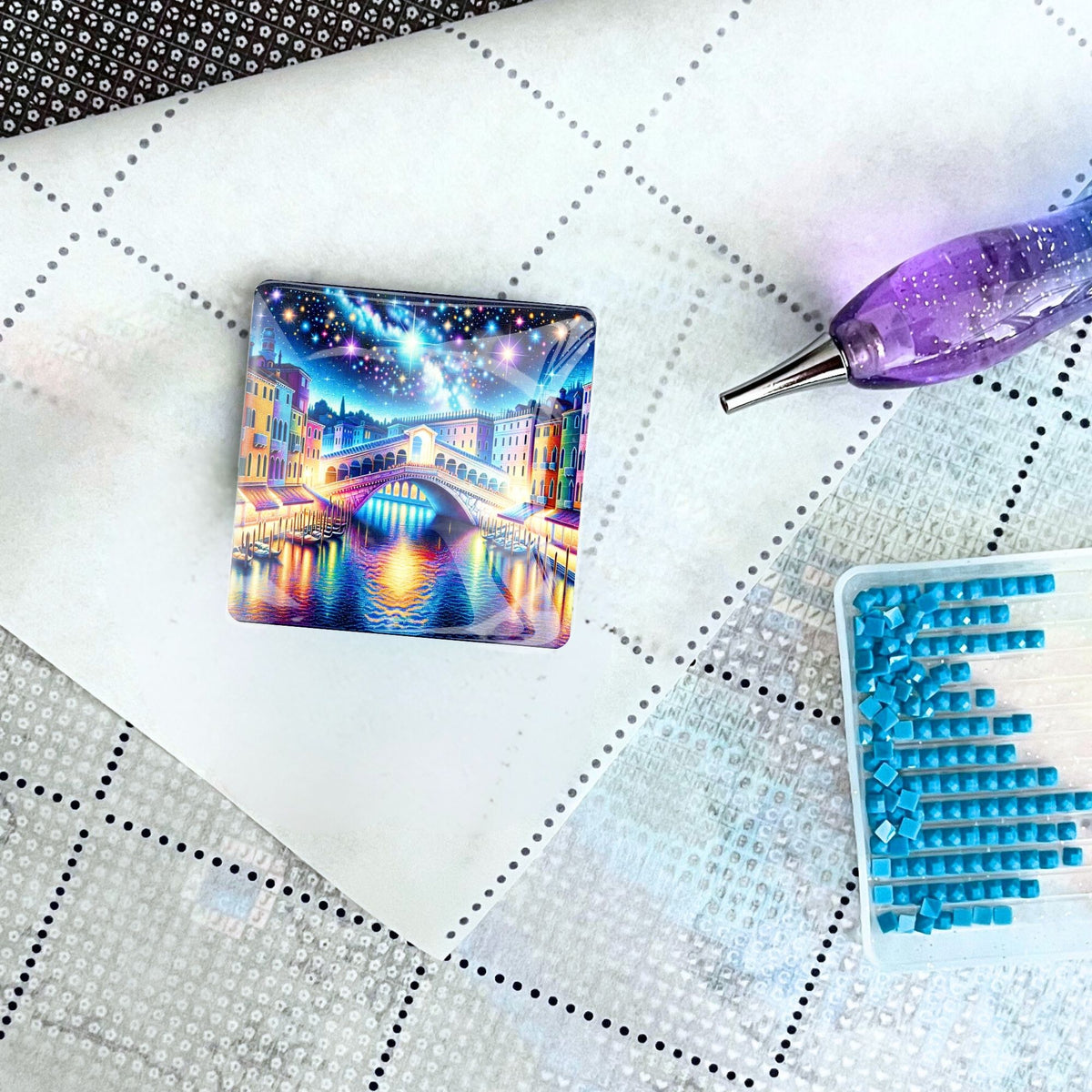 Venedig bei Nacht Cover Minder aus Glas als praktisches Zubehör für Diamond Painting auf einer Leinwand mit Stift