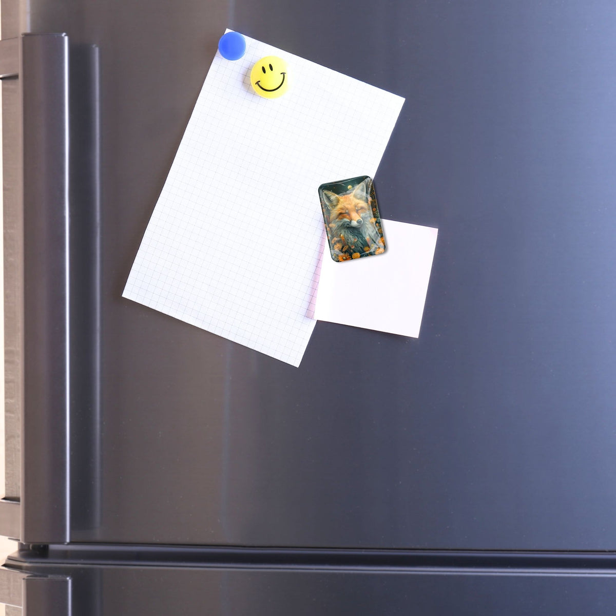 Fuchs-Coverminder aus Glas als praktisches Zubehör für Diamond Painting Sets an einem Kühlschrank