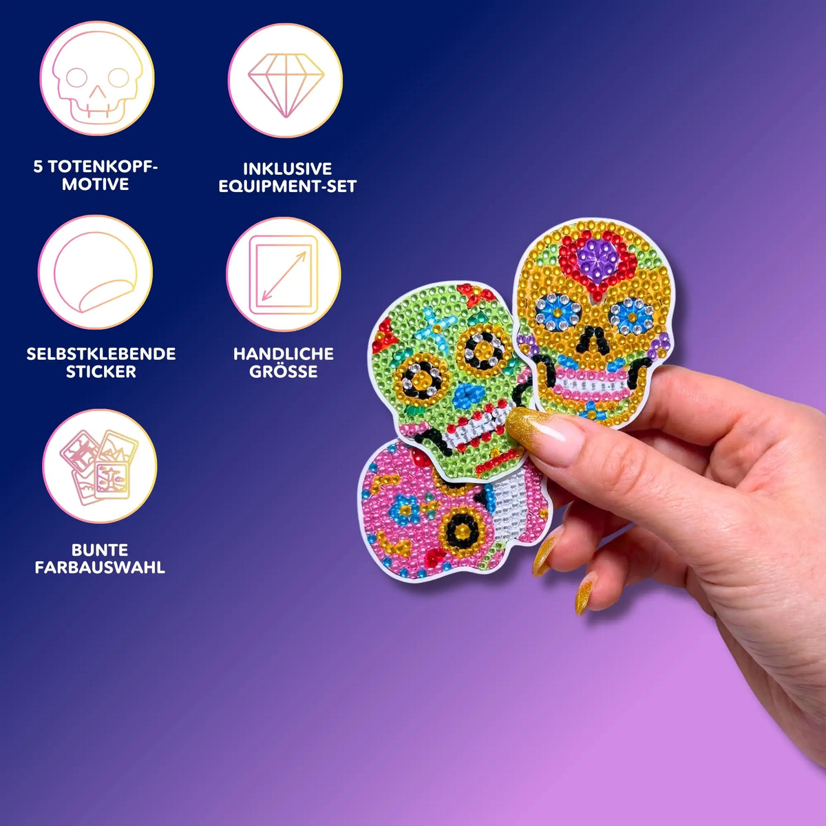 Bunte Diamond Painting Sticker als Totenköpfe mit glitzernden Steinen in der Hand gehalten