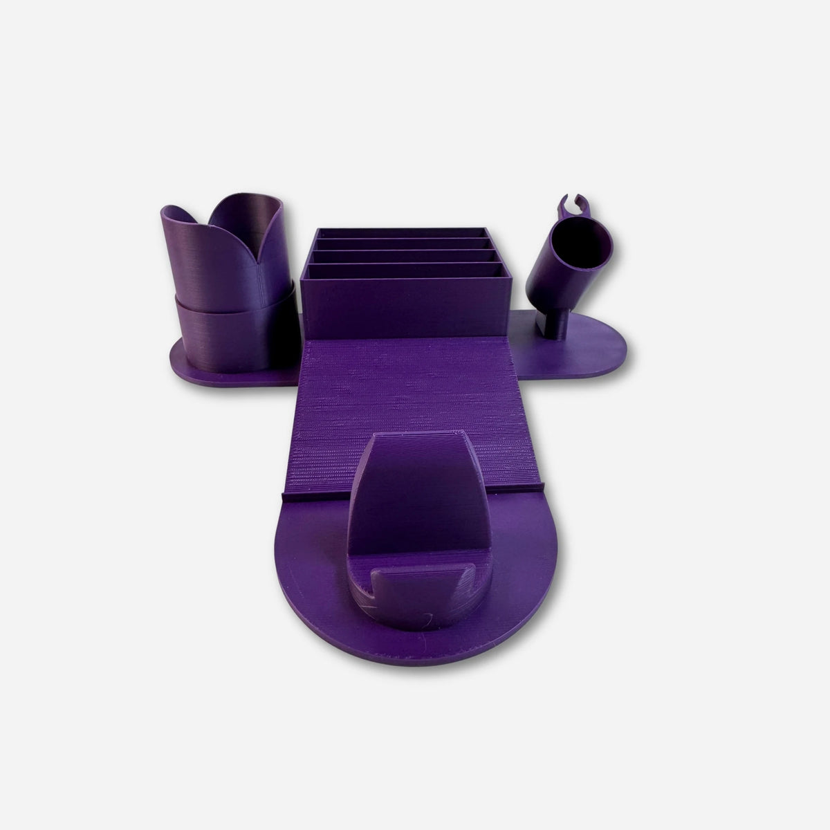 Lila 3D-gedruckter Diamond Painting Organizer mit Stiftehalter und Ablage für Bastelzubehör und Smartphone-Halterung.
