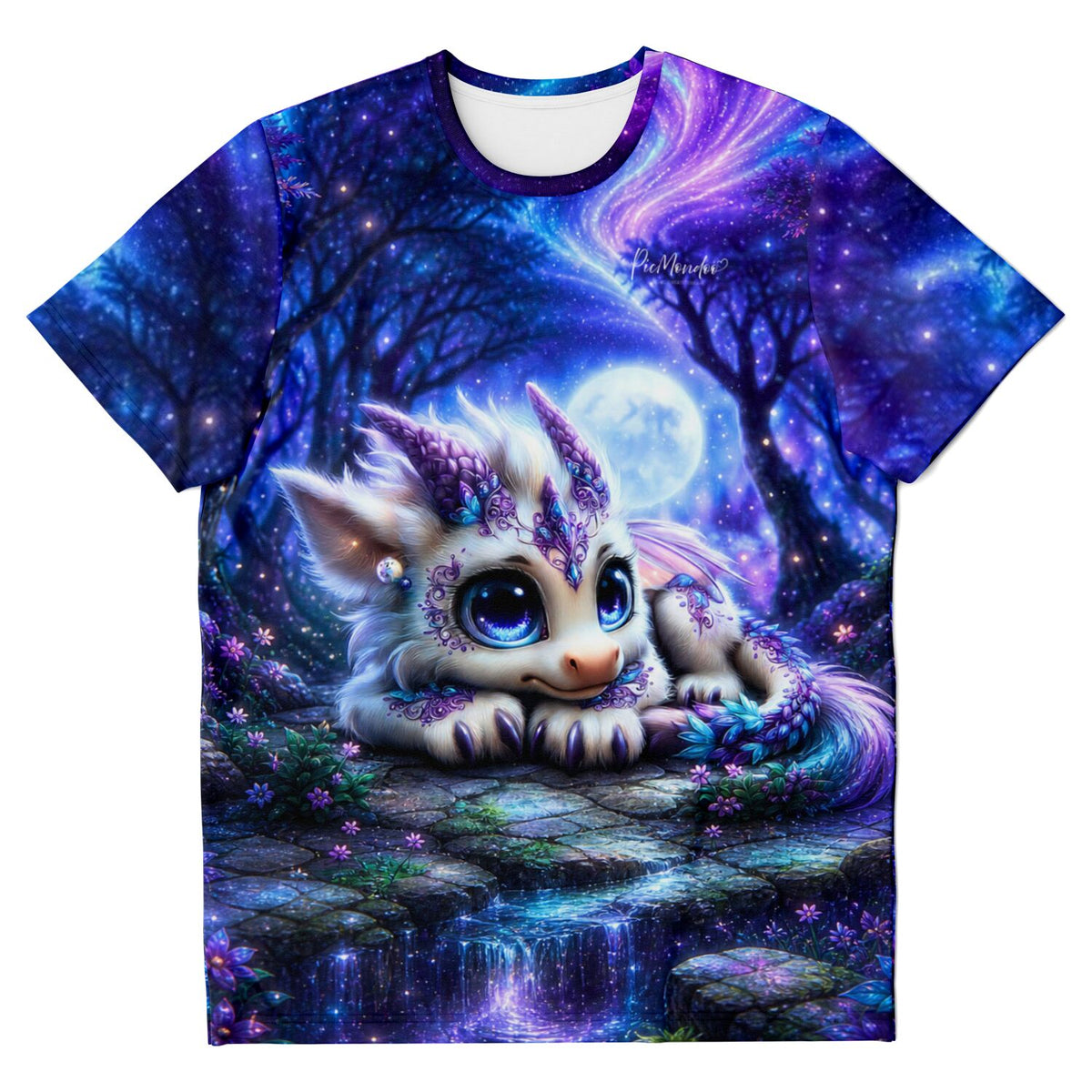 Dreamer T-Shirt Lunaris mit Drachenmotiv in magischer Waldlandschaft, perfekt für Fans von Diamond Painting und Kunst