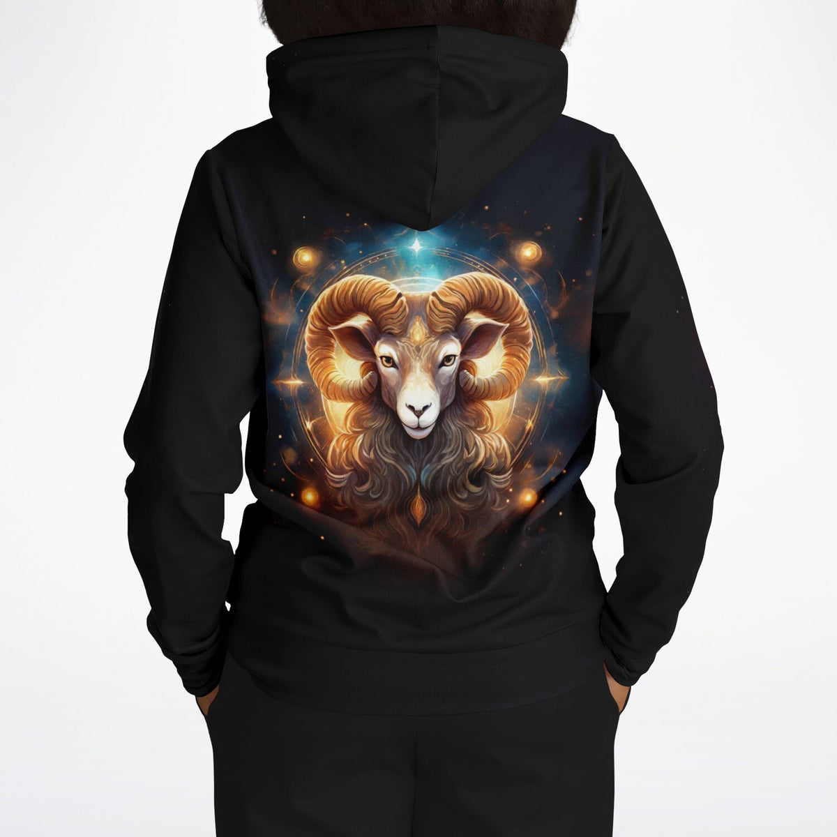 Schwarzer Hoodie mit detailliertem Sternzeichen Widder Motiv als künstlerischer Druck im Stil von Malen nach Zahlen