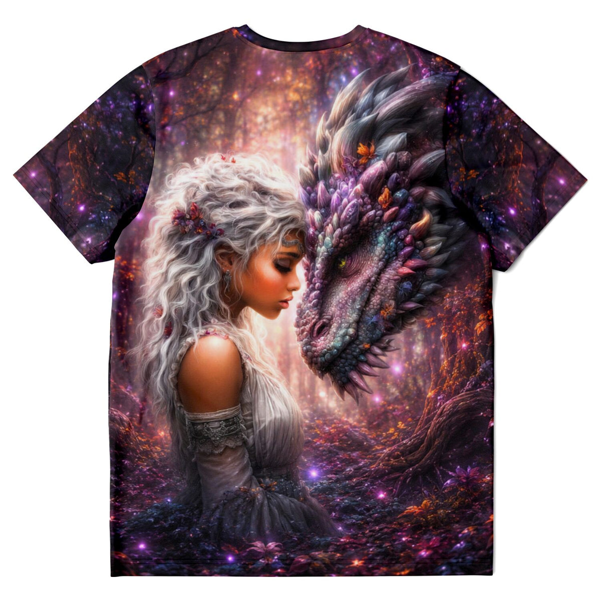 T-Shirt mit Fantasy-Motiv: Frau mit weißem Haar und Drache im magischen Wald als Diamond Painting Inspirationsquelle
