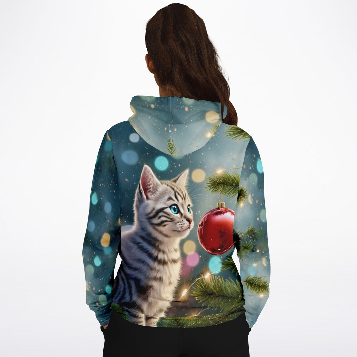 Dreamer Hoodie Minka mit süßer Katze, Weihnachtsbaum und Lichter-Bokeh, perfekt für Fans von Malen nach Zahlen Motiven